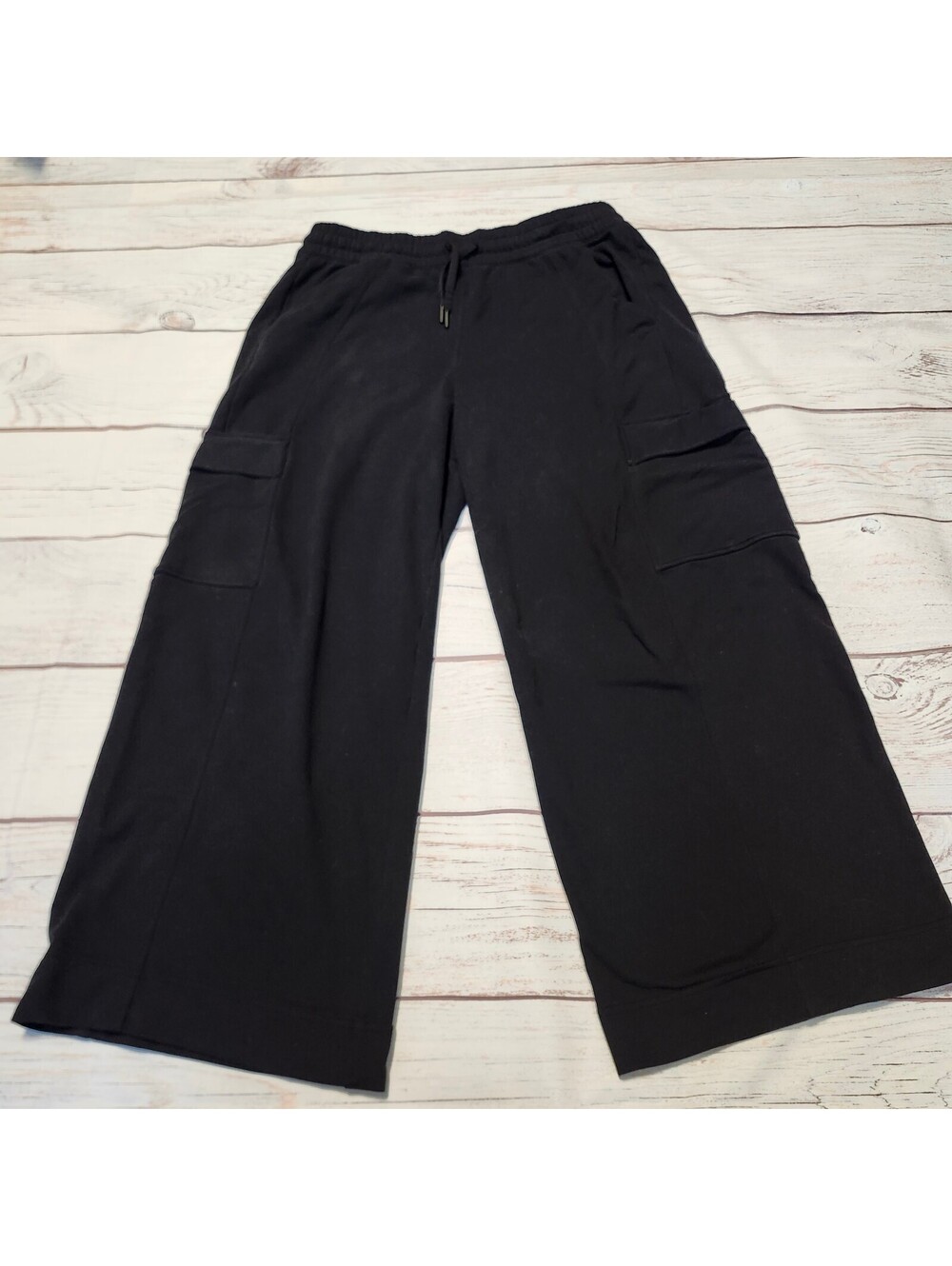 Athleta Black Straight Leg Cargo Pants Size Large
